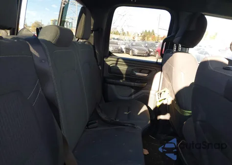 2024 Ram 1500 Tradesman 4X4 6'4 Box z USA, uszkodzony, nr VIN 1C6RRFCG4RN137720